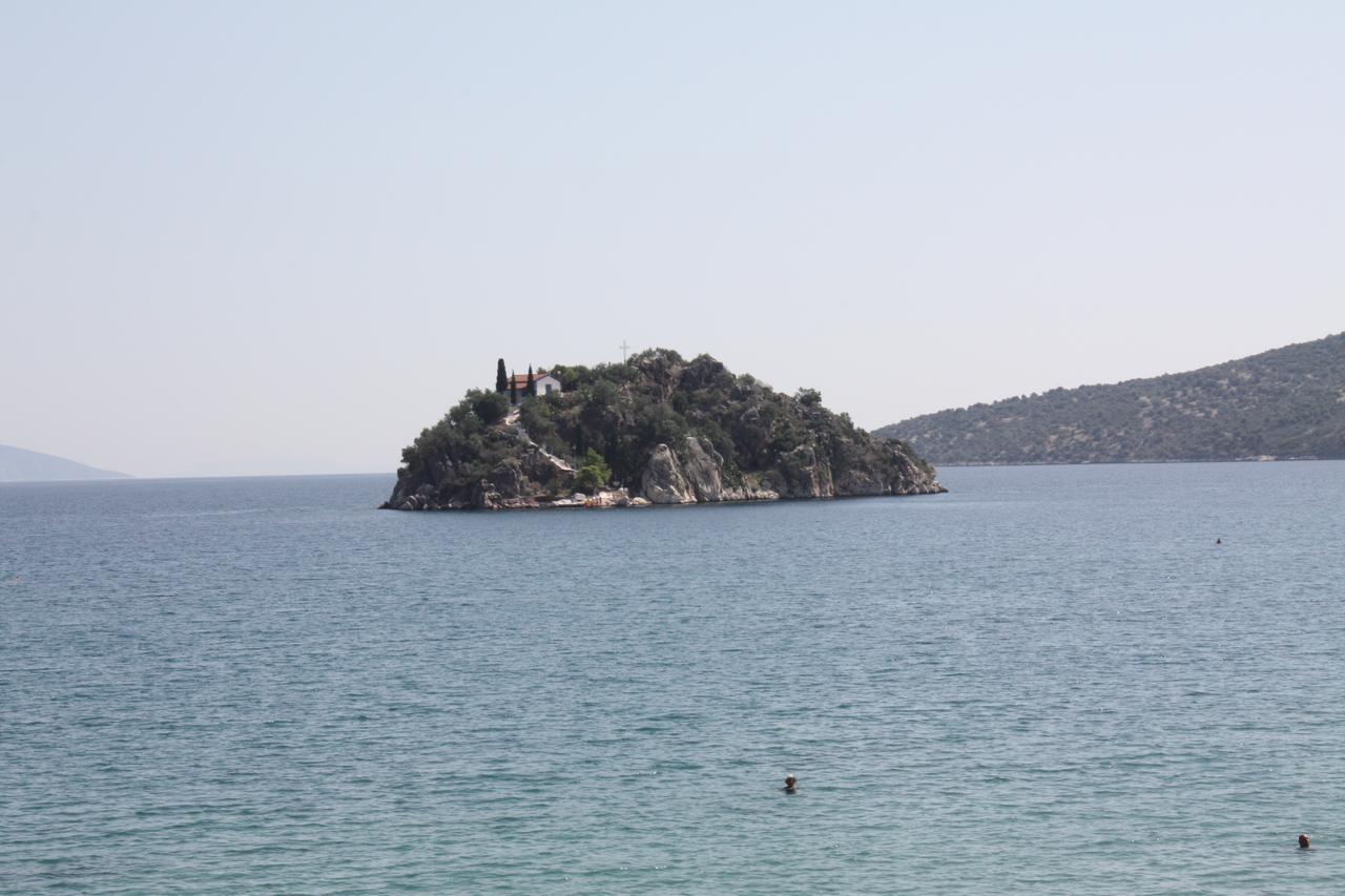 Poseidon Apartments Toló Kültér fotó