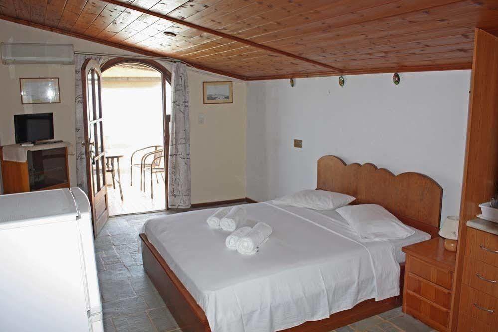 Poseidon Apartments Toló Kültér fotó
